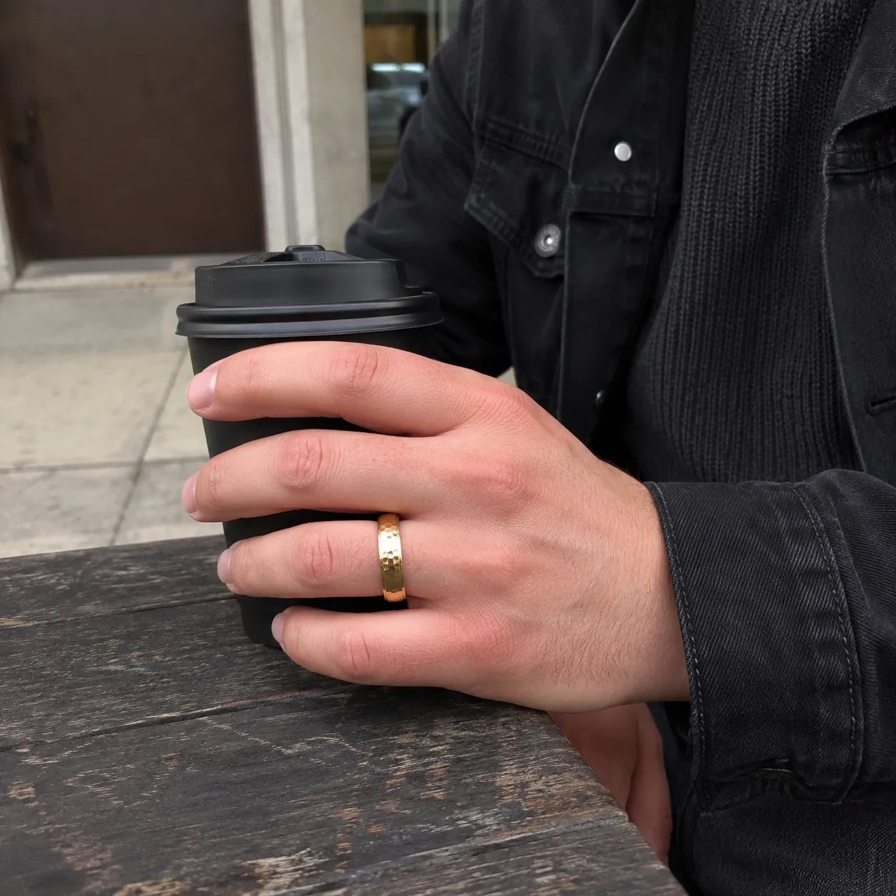 Geometric Gold Band Ring Secondary image