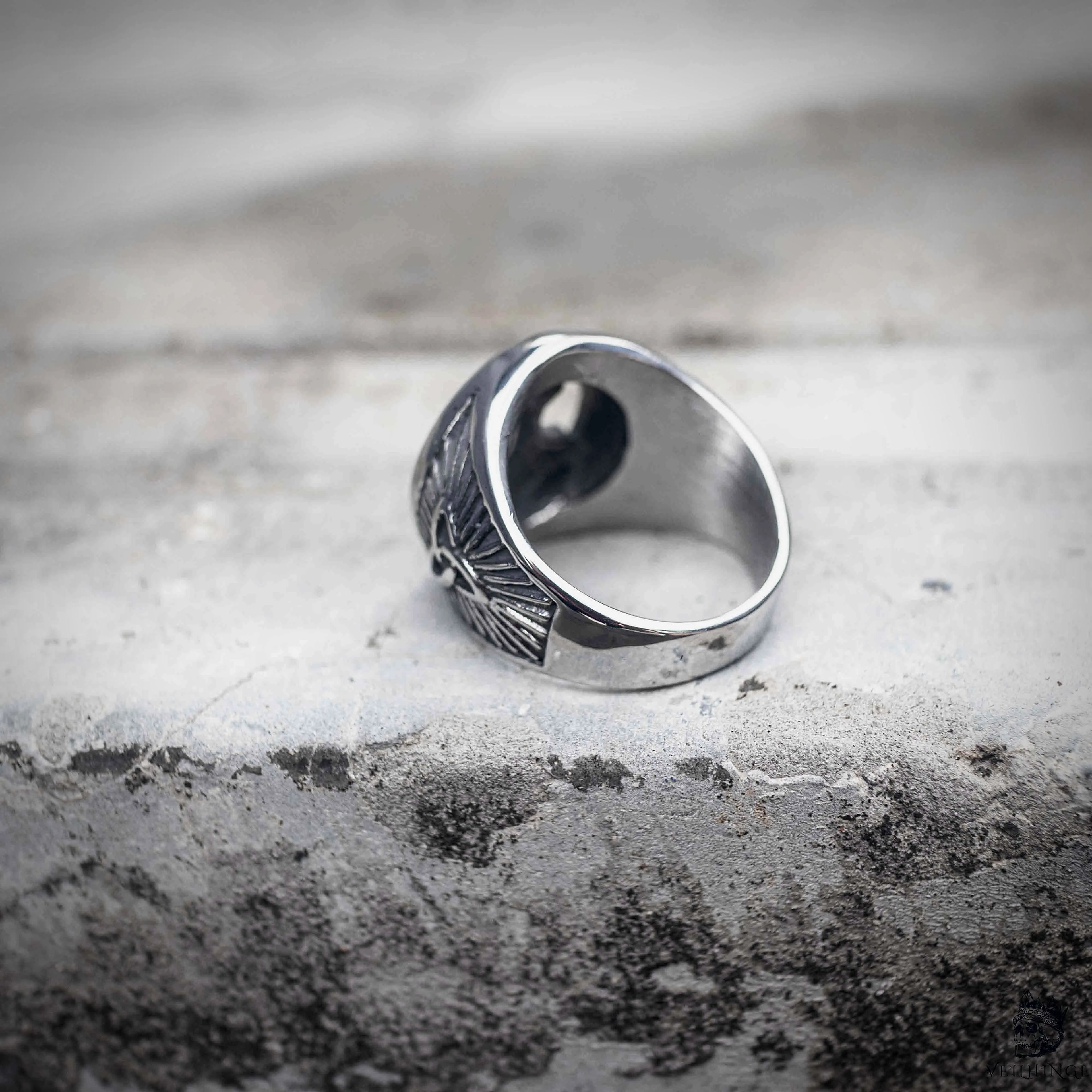 Mjolnir Viking ring back view showing lightning ray band engraving and polished stainless steel interior, Norse dark aesthetic ring by Veilhinge