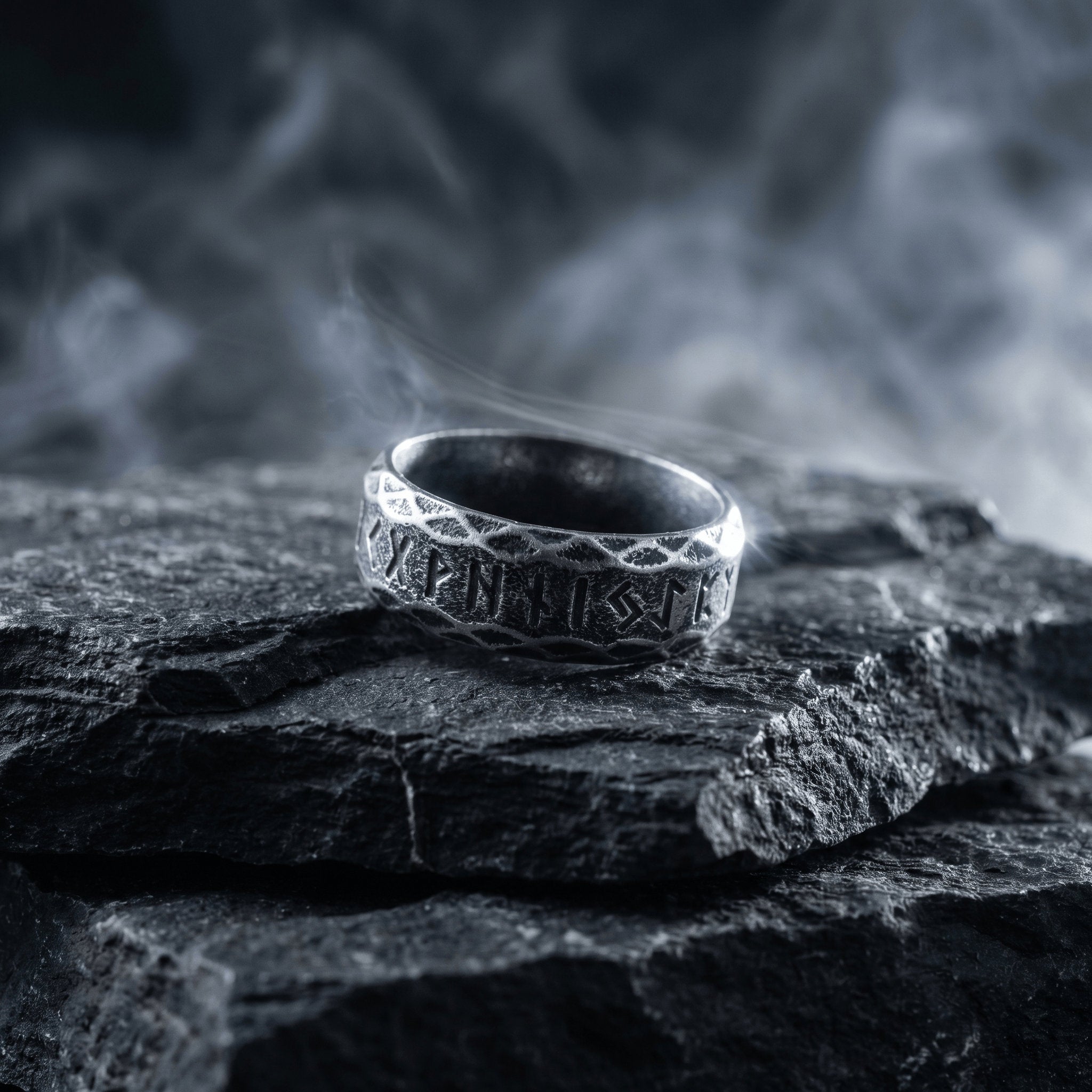 nordic rune spinner ring rotating celtic knot stainless steel band viking style anxiety spinner ring men Imagen principal del producto