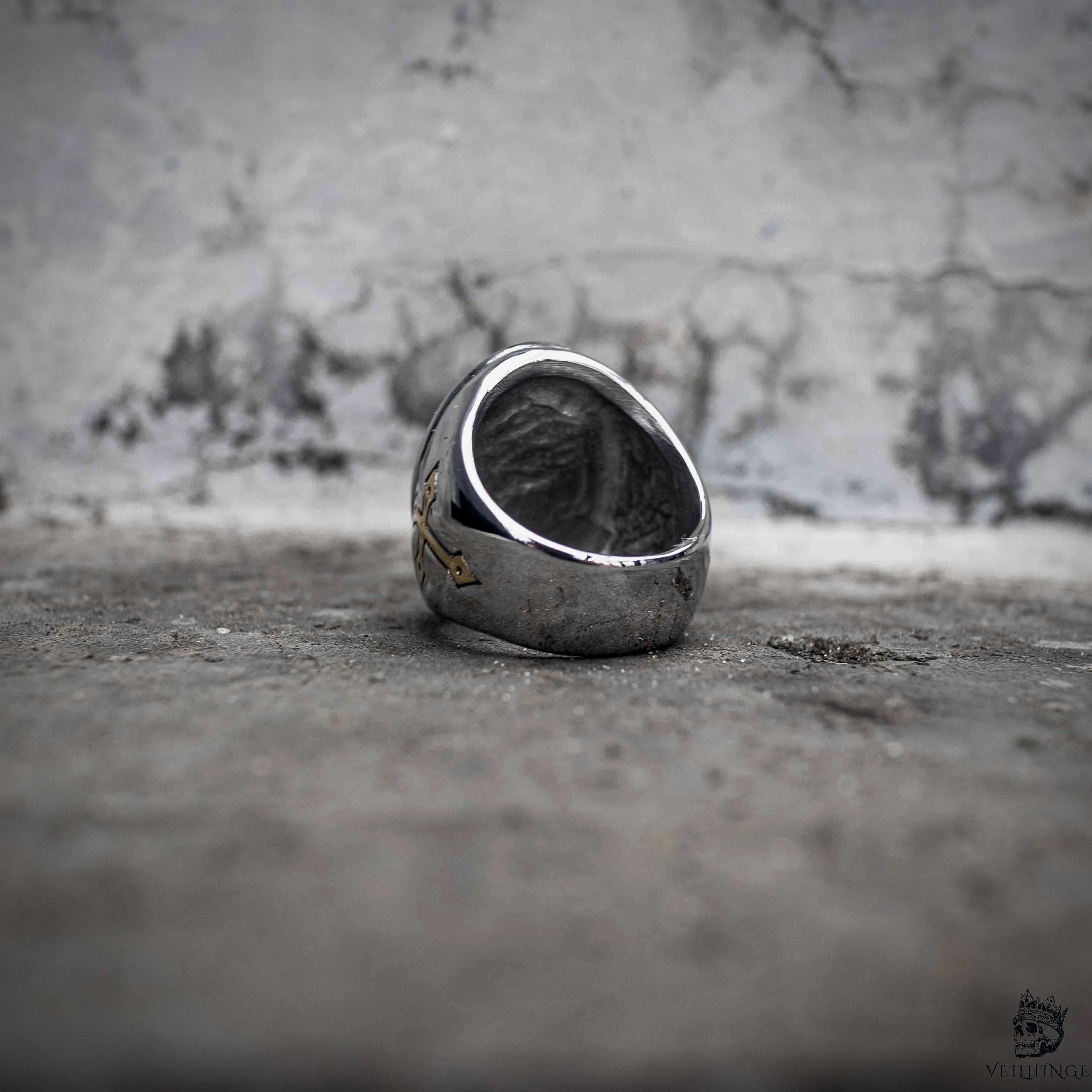 Sacred heart signet ring interior view showing polished silver stainless steel band and gothic cross side detail, religious dark aesthetic ring by Veilhinge