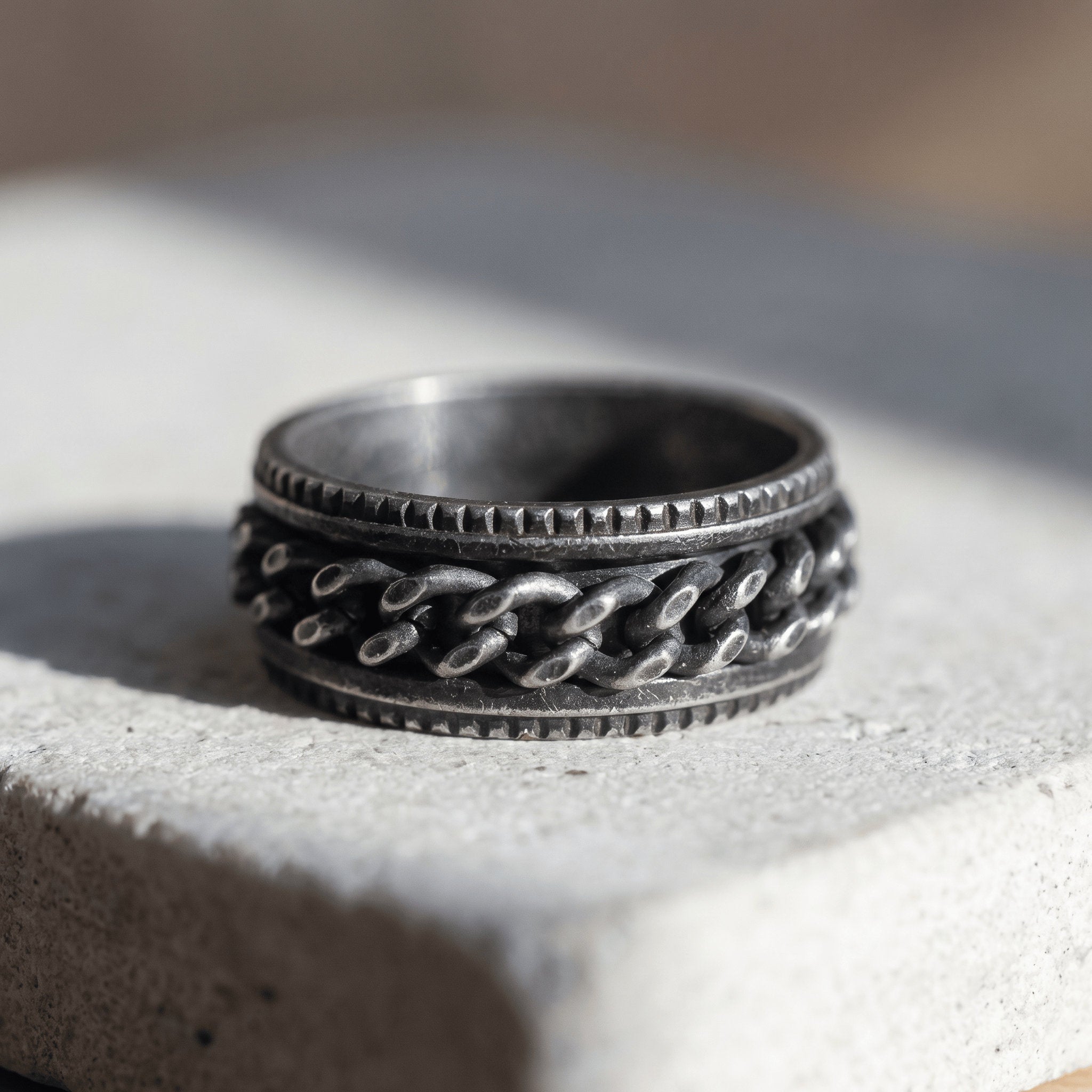 Vintage Chain Spinner Ring – Stainless Steel Rotating Band Imagen secundaria del producto