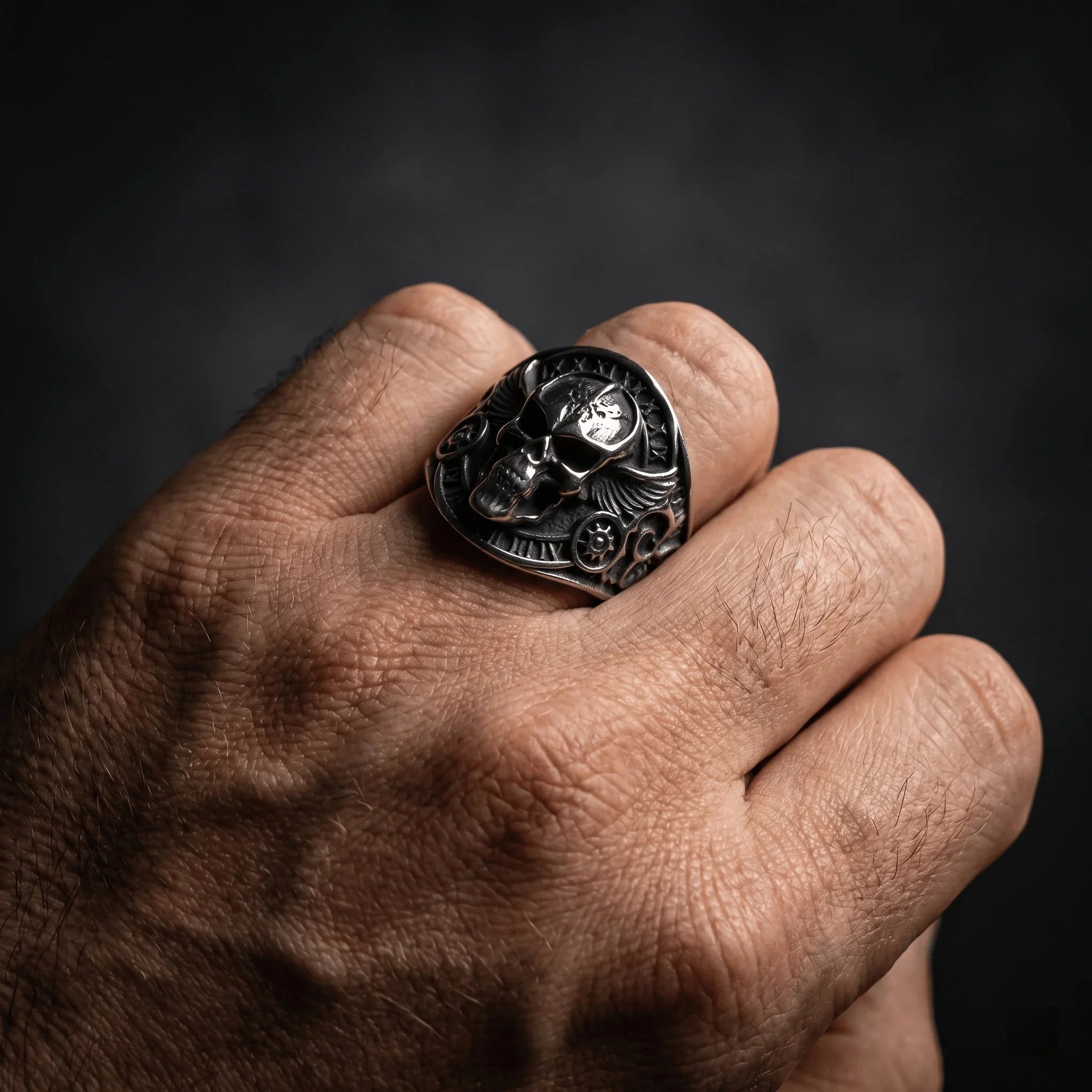 Winged Skull Ring Secondary image